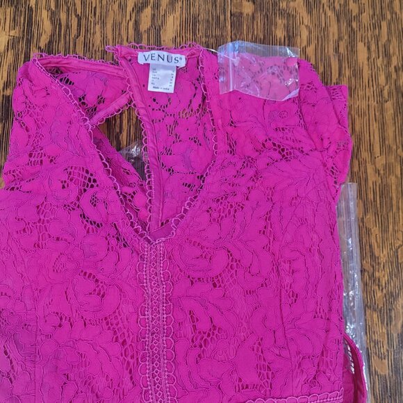 NEW Lace Midi Dress. Fuchsia. Size 2. - Picture 14 of 16